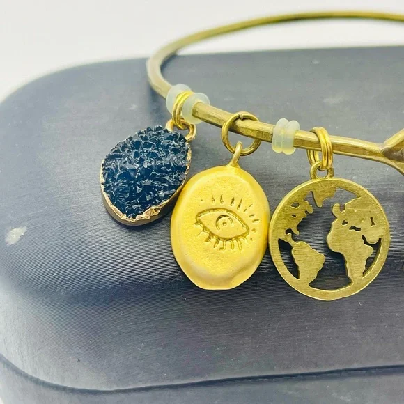 Sseko Vintage Brass and Black Charm Bracelet. Globe, Eye, and Druzy Teardrop - Picture 2 of 8